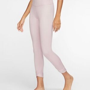 Women’s Nike Yoga training leggings high rise 7/8 length size XS
